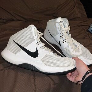 Men’s Size 12 Nike Air Precision